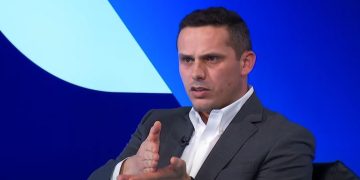 Gruda flet për takimin e Rrustem Mustafës me Kurtin dhe emrin e PDK-së për President
