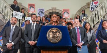 Qytetet dhe shtetet amerikane padisin administratën Trump për rregullin e ri të imigracionit