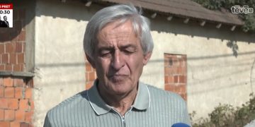 Vëllai i Jakup Krasniqit i emocionuar pak para aktgjykimit: Presim një lajm të mirë