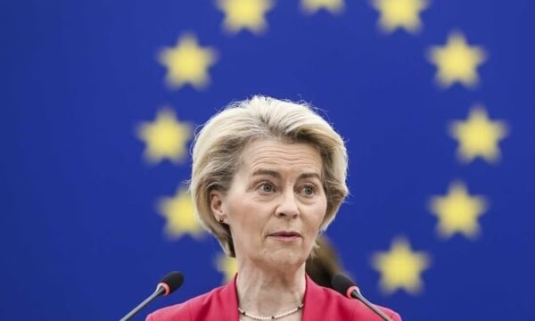 Von der Leyen anashkalon Serbinë dhe Bosnjën në turneun e saj në Ballkan