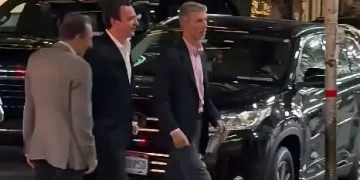Kurti arrin në Amerikë