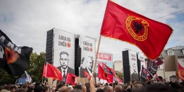 Sot mbahet marshi studentor në Prishtinë kundër vendimit të Gjykatës Speciale ndaj drejtuesve të UÇK-së