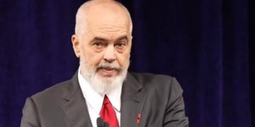 Rama: Shqipëria do t’i qëndrojë në krah Kosovës pas vendimit të Speciales