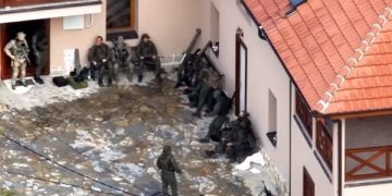 Tri vjet nga sulmi në Banjskë, Radoiçiqi endet i lirë nëpër Serb