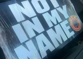Shqiptarët në Texas me protestë në mbrojtje të krerëve të UÇK-së dhe kundër verdiktit të Speciales