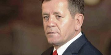 Mustafa propozon “Koalicionin për Normalitet” mes LVV-së e PDK-së