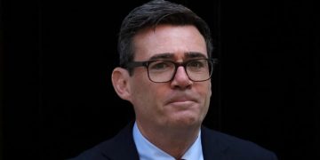 Kryeministri i Britanisë mbron sanksionet ndaj vendbanimeve të paligjshme izr@elite