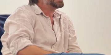 Kurti pret në takim regjisorin Visar Morina, vlerëson filmin “Shame and Money”