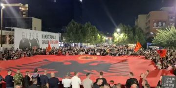 Nata e pestë e protestave në Prishtinë kundër aktgjykimit të Speciales