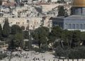 Rreth 100 pushťues izr@elitë hyjnë me forcë në kompleksin e Xhamisë Al-Aksa, kryejnë rituale talmudike
