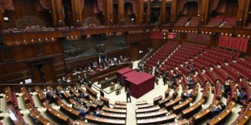 Senati italian miratoi ligjin për futjen e energjisë bërthamore në sistemin energjetik
