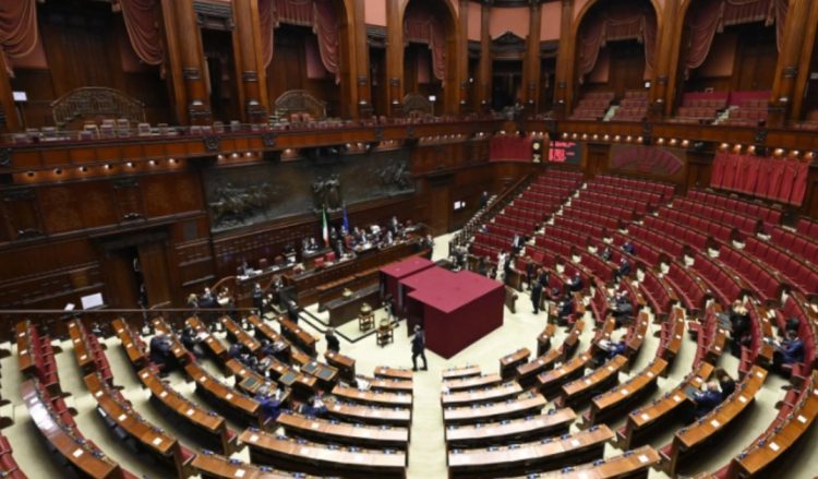 Senati italian miratoi ligjin për futjen e energjisë bërthamore në sistemin energjetik