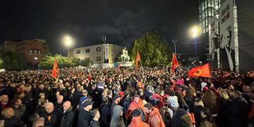 Nata e dhjetë e protestës kundër aktgjykimit të Speciales në Prishtinë