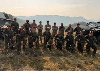 Ushtarakët shqiptarë stërviten në Kosovë për garën e vështirë “Cambrian Patrol”