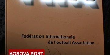 FIFA akuzon UEFA-n për “fushatë dezinformimi” ndërsa beteja ligjore vazhdon