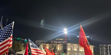 Nata e 21-të e protestës në shesh, kërkohet ndryshimi i ligjit për Specialen