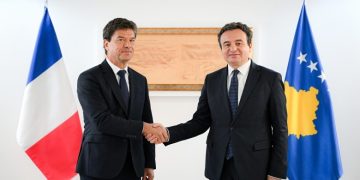 Kurti pret ambasadorin e ri të Francës, temë bashkëpunimi dhe rruga evropiane