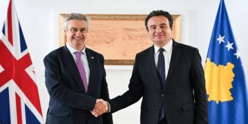 Kurti pret ambasadorin britanik,në fokus finalizimi i formimit të institucioneve