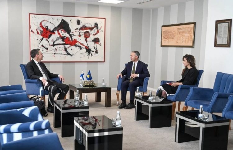 Zulfaj dhe Nissinen flasin për procesin e integrimit të Kosovës në BE