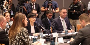 Konjufca në Sofje: Serbia po pengon shkëmbimet e energjisë elektrike me Kosovën