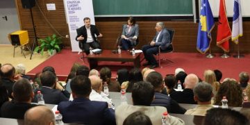 Vazhdojnë konsultimet me mësimdhënësit për Strategjinë e Arsimit 2035+