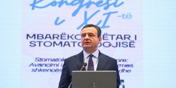 Kurti: Do të hapen tetë poliklinika stomatologjike në Kosovë
