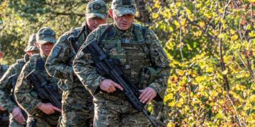 KFOR-i zhvillon stërvitje në terrenet malore të Kosovës