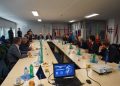 Shefi i EULEX-it pret në Mitrovicë diplomatët e vendeve të BE-së dhe Sveçlën: U diskutua për kontributin e vlefshëm të misionit