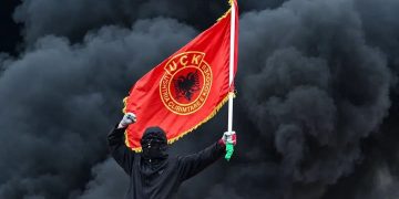 Vjen reagimi i parë nga Kosova, Edita Tahiri: Në Tiranë po lëkunden themelet