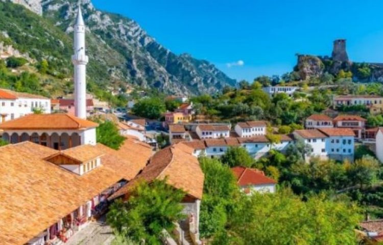 Media spanjolle: Udhëtim magjepsës në Shqipëri, nga qytetet historike te Joni