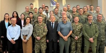 Oficerë të FSK-së trajnohen nga Ushtria Kanadeze në Bosnje