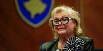 WP: Një presidente e re e Kosovës zgjidhet natën vonë – do të duhet ta dekretojë ligjin që kufizon kompetencat e gjykatës në Hagë