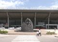 Zhduket një person në aeroportin e Prishtinës