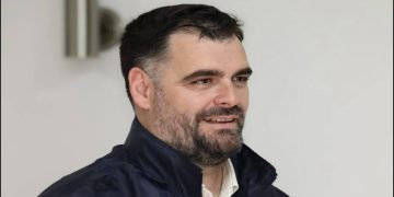 Mustafi reagon ndaj Vuçiqit: Shqiptarët kanë të drejtë të bashkohen