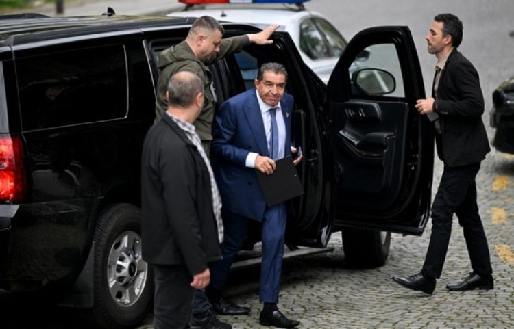Trump shkarkon të dërguarin që vizitoi Dodikun