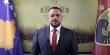 Maqedonci: SHBA-së i kërkuam bisedime për blerjen e helikopterëve