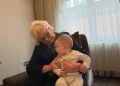 Presidentja Shiroka Pula viziton familjen e Jakup Krasniqit