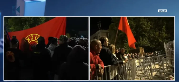 Protestuesit kthehen në sheshin “Skënderbeu”, pranë Kuvendit e Qeverisë