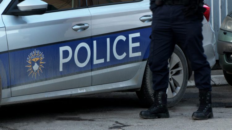 Policia jep detaje për suspendimin e tre zyrtarëve policorë në Prishtinë
