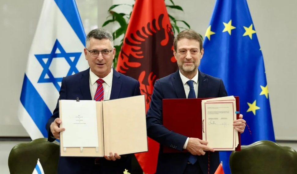 Izr@eli “futet thellë” në Shqipëri, Hoxha dhe Sa’ar nënshkruajnë Marrëveshjen për Bashkëpunim të Përgjithshëm Shqipëri-Izrael