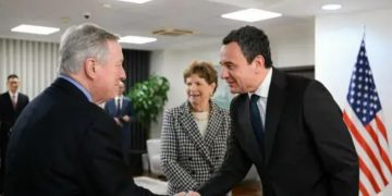 “Bondsteel të jetë bazë e përhershme”, “shqetësuese mbrojtja që Vuçiq i bën Radoiçiqit”, Kurti deklarohet pas takimit me senatorët