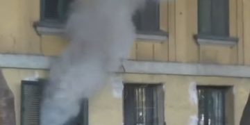 Përshkallëzohen tensionet në protestë, pas Ministrisë së Arsimit, fľakët përfshijnë edhe Ministrinë e Financave