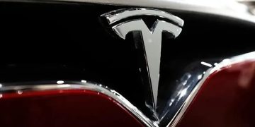 Tesla prezanton makinën e re “fluturuese” në ShBA, synon lançimin në vitin 2028