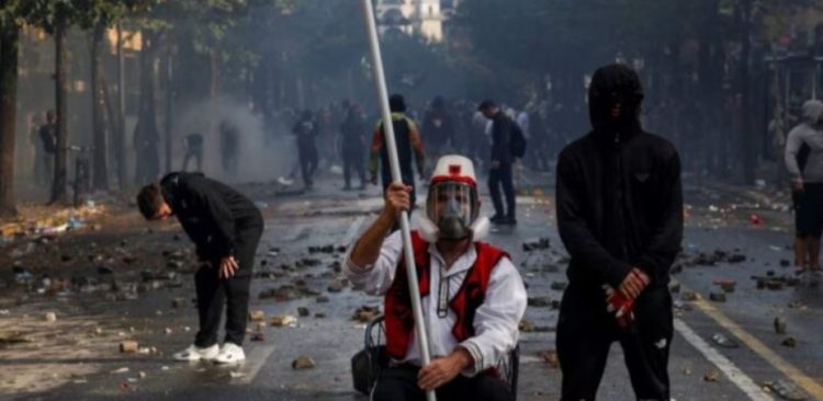 Çfarë i bashkon protestuesit në Tiranë, nga studentët te pensionistët?