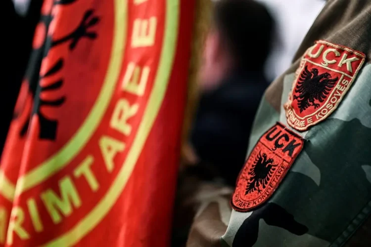 Nëse s’ka marrëveshje, OVL-UÇK paralajmëron tubim për të hënën para Kuvendit